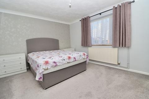 31 Minster Drive, Cherry Willingham, Lincoln, LN3 4LR