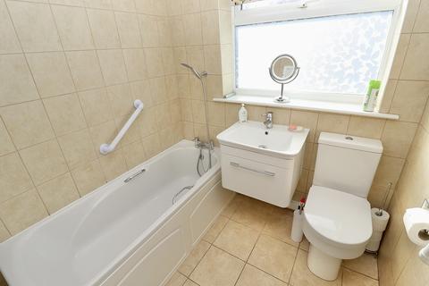 31 Minster Drive, Cherry Willingham, Lincoln, LN3 4LR