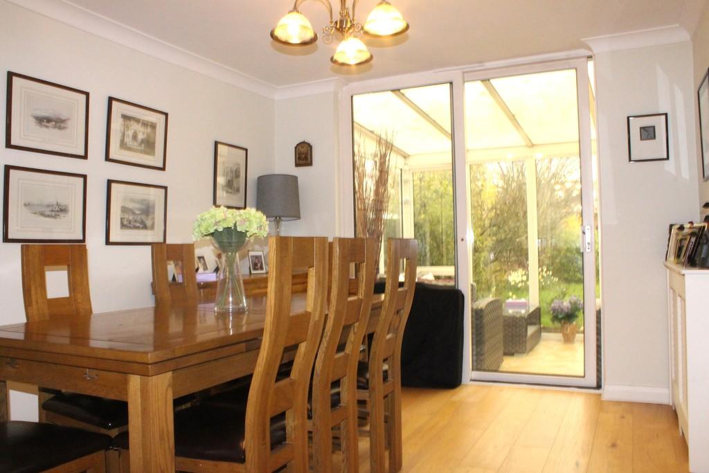 Weald Rise, Harrow Weald 5 bed semidetached house £800,000