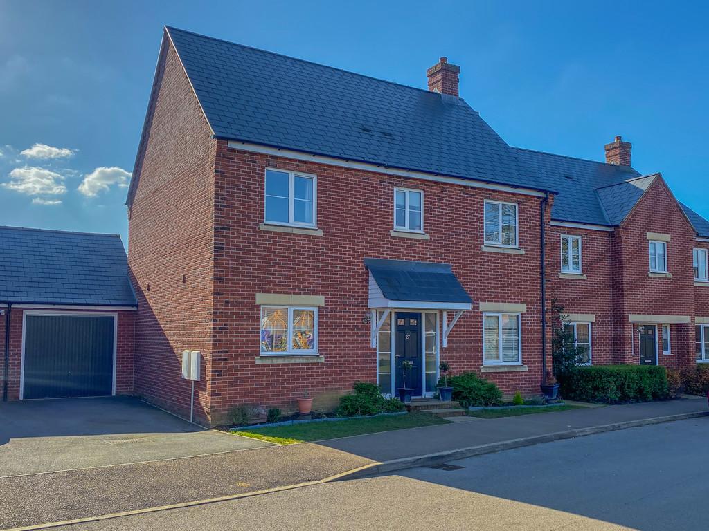 Brampton Grange Drive, Daventry, NN11... 4 bed detached house £360,000