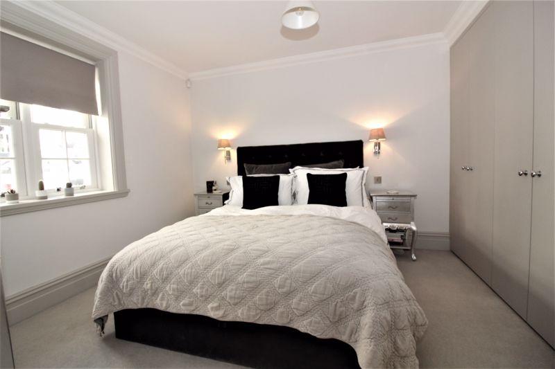 London Road, Tunbridge Wells 2 bed apartment - £1,995 pcm (£460 pw)