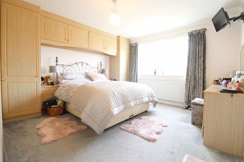 2 Bramble Lane, Winteringham, Scunthorpe, DN15 9GD