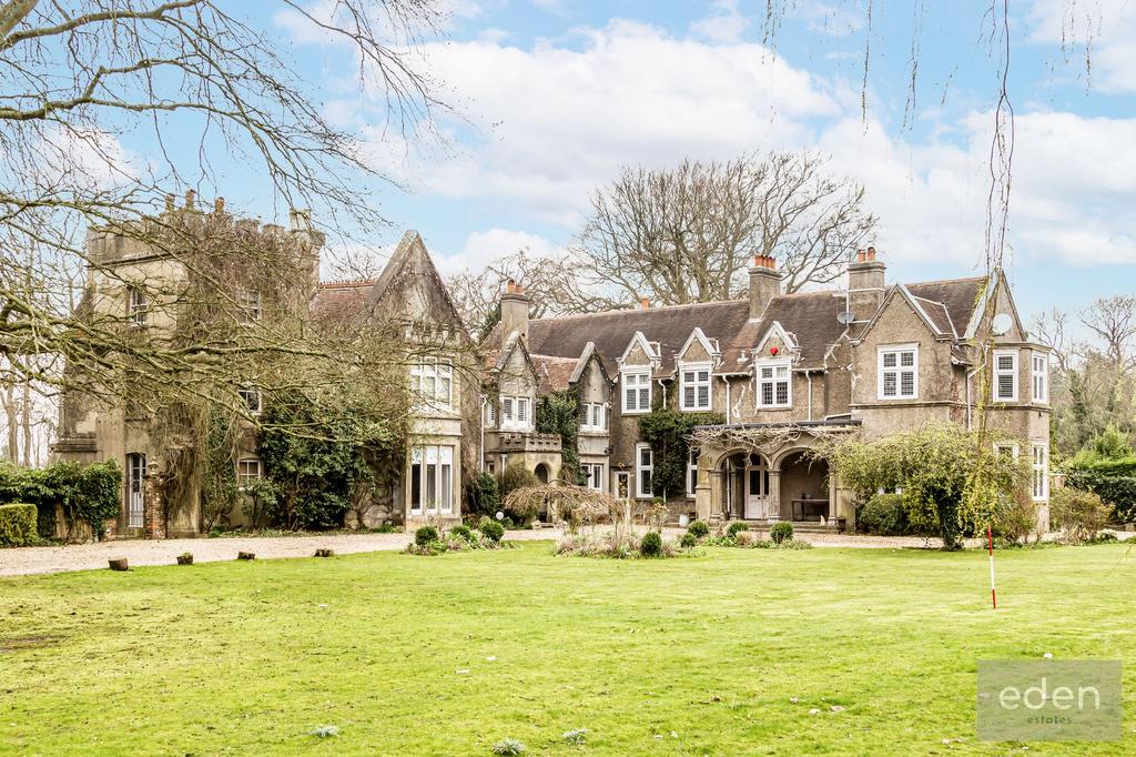 Holly Hill, Meopham, DA13 6 bed semidetached house £2,100,000