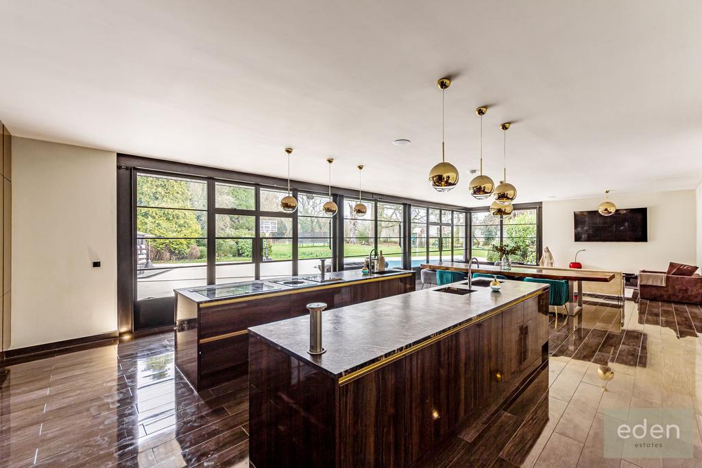 Kitchen/sitting/dining room