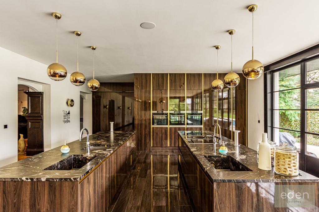 Kitchen/sitting/dining room