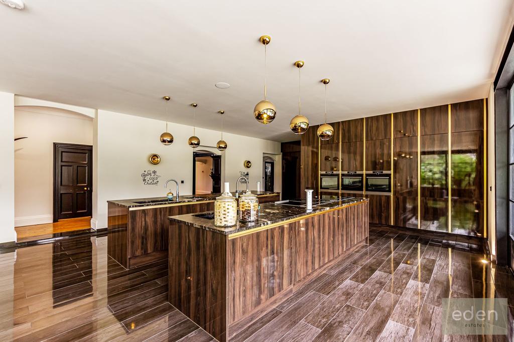Kitchen/sitting/dining room