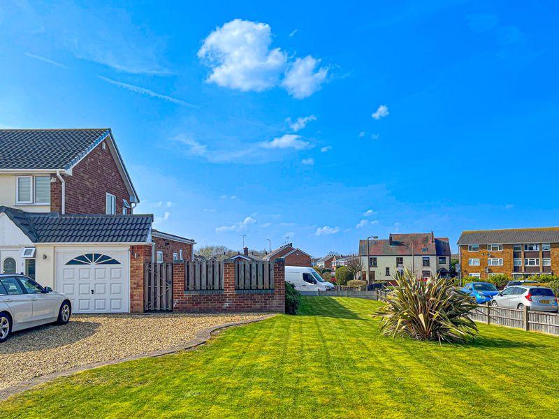 Tower View Road, Great Wyrley, WS6 6HE 3 bed semidetached house £300,000