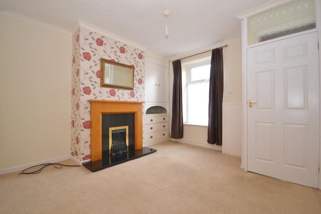 Woone Lane, Clitheroe, BB7 1BJ 2 bed terraced house £139,950