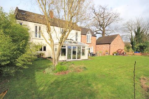 5 bedroom detached house for sale - Terrick, Whitchurch