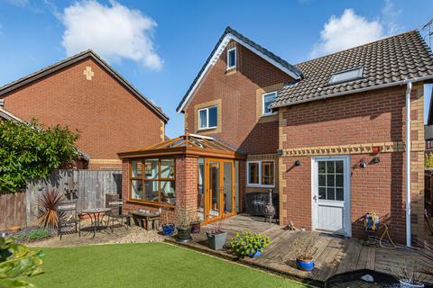 20 Elm Park, Royal Wootton Bassett, Swindon, SN4 7TA