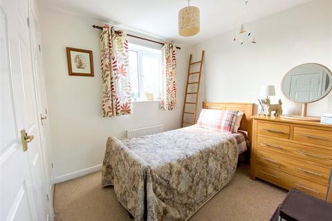 20 Elm Park, Royal Wootton Bassett, Swindon, SN4 7TA