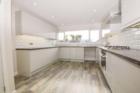 3 bedroom end of terrace house for sale, Marina Drive, Brixham