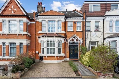 59 Grovelands Road, London, N13 4RJ