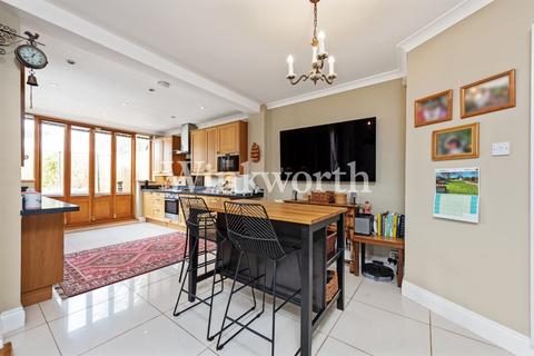 59 Grovelands Road, London, N13 4RJ