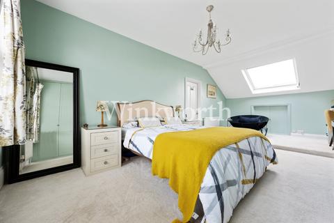 59 Grovelands Road, London, N13 4RJ