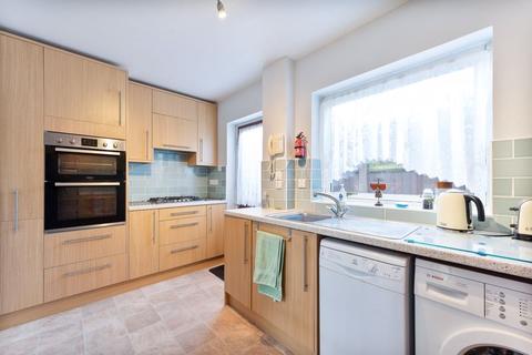 1a Princes Avenue, Carshalton, SM5 4NZ