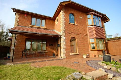3 Clos Bryn Brith, Tredegar, NP22 3BG