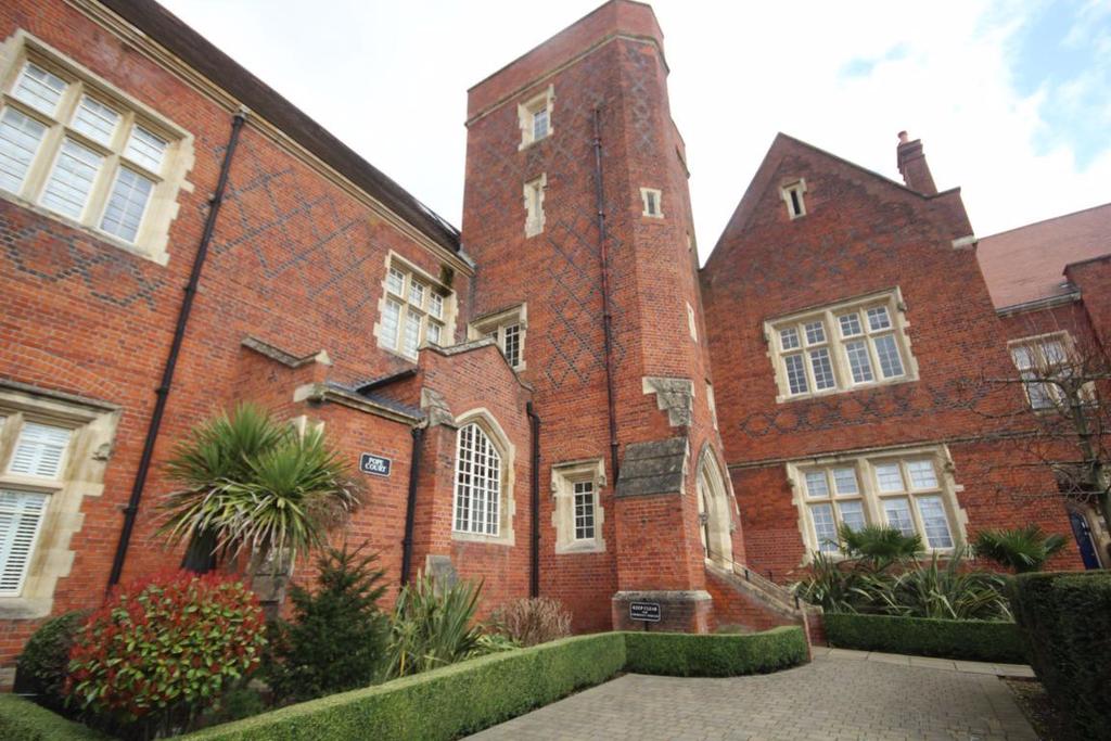 The Galleries, Warley 1 bed apartment £1,195 pcm (£276 pw)