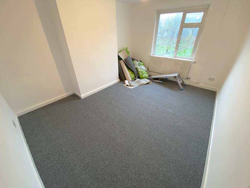 Whitaker Road, Tremorfa, Cardiff 3 bed terraced house £1,100 pcm (£