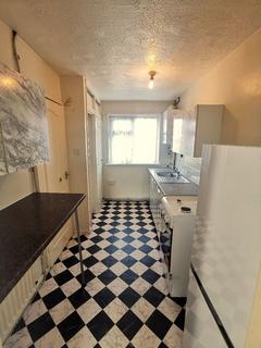 3 bedroom terraced house to rent, Hemmington Drive, Harpurhey, Manchester, M9