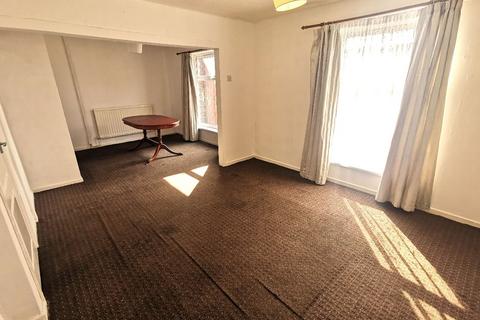 3 bedroom terraced house to rent, Hemmington Drive, Harpurhey, Manchester, M9