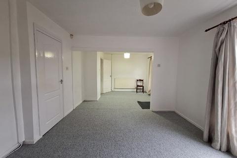 3 bedroom terraced house to rent, Hemmington Drive, Harpurhey, Manchester, M9
