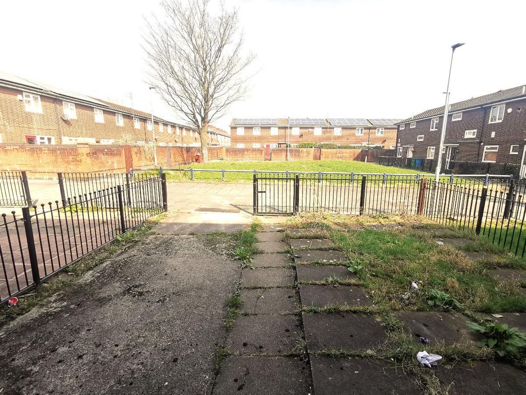 Front Garden/Drive