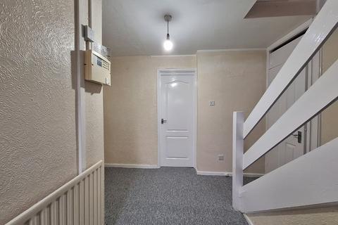 3 bedroom terraced house to rent, Hemmington Drive, Harpurhey, Manchester, M9
