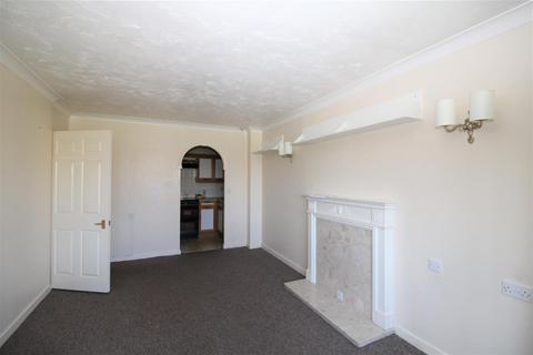 1 bedroom apartment for sale - Goldsmere Court, Fentiman Way, Hornchurch