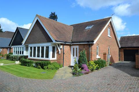 14 George Close, Caversham, Reading, RG4 5EW
