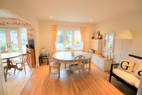 14 George Close, Caversham, Reading, RG4 5EW