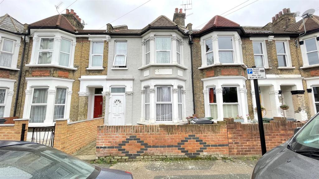 Lea Hall Road Leyton 3 Bed Terraced House 570 000