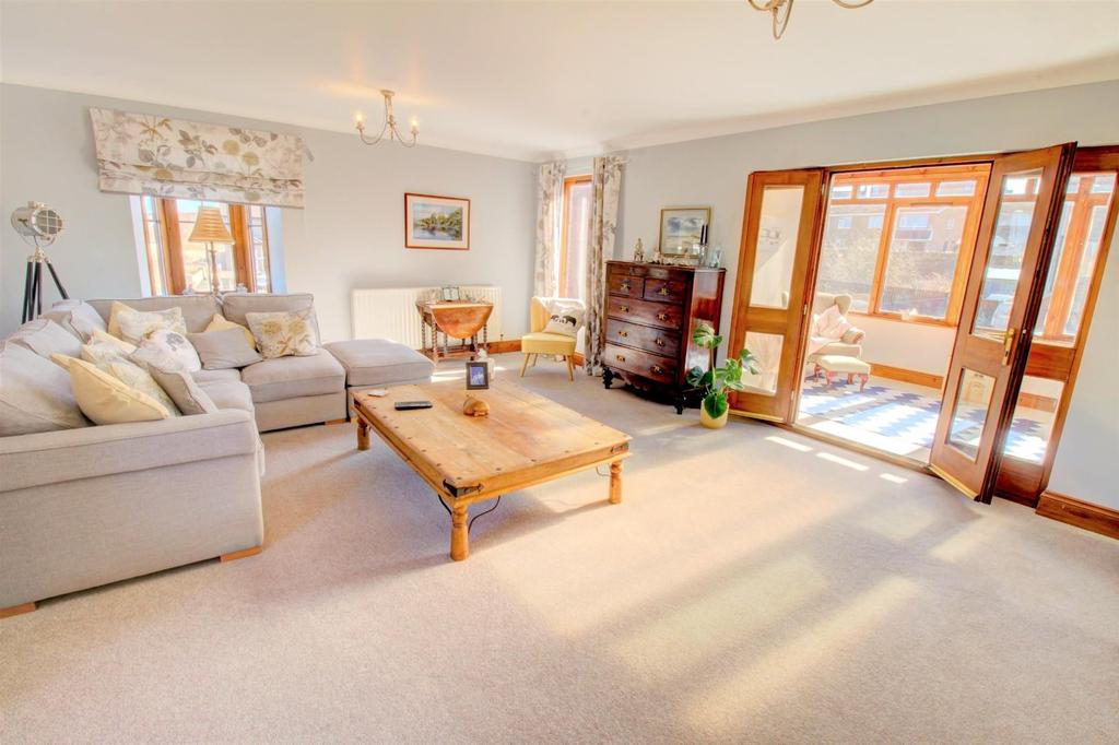 The Wynd, Amble, Morpeth 5 bed townhouse £475,000