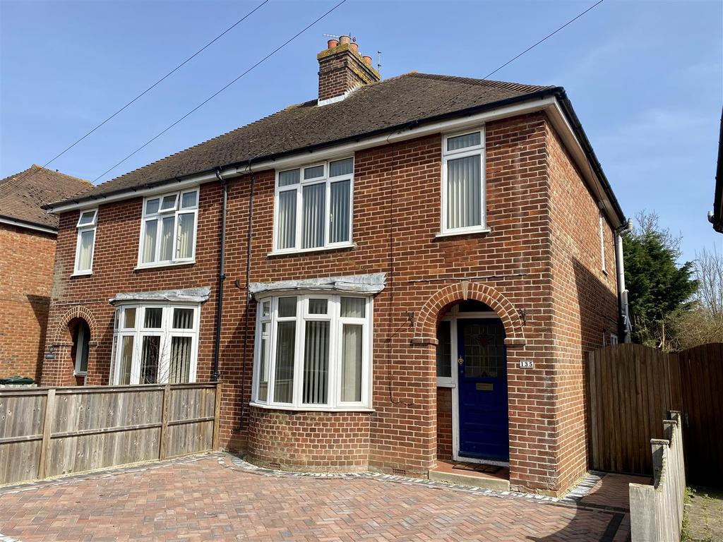 Cudworth Road, Willesborough, Ashford 3 bed house £1,275 pcm (£294 pw)