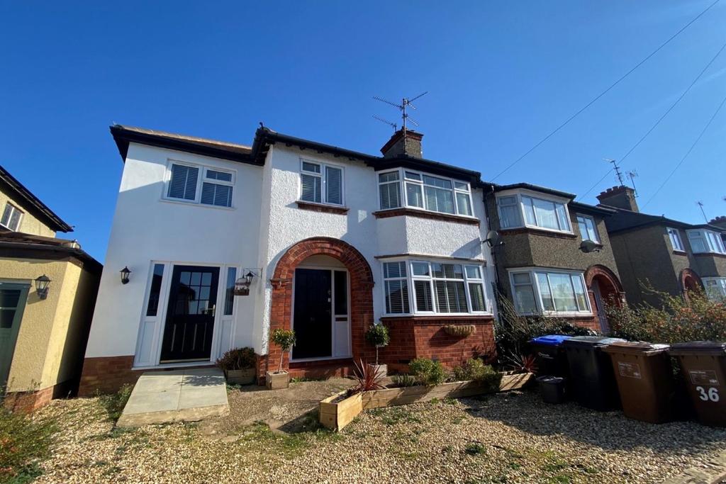Kingsway, Kingsthorpe, Northampton, NN2 5 bed semidetached house £