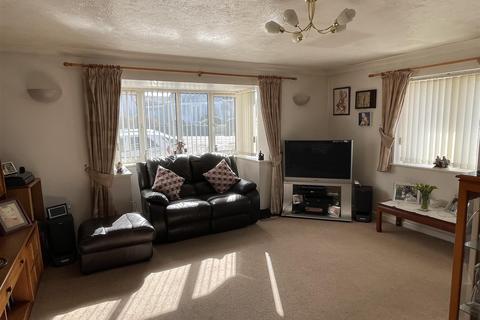 Clayton Higher Trezaise, Roche, St Austell, PL26 8HS