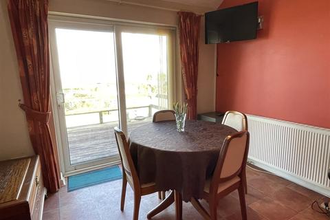 Clayton Higher Trezaise, Roche, St Austell, PL26 8HS