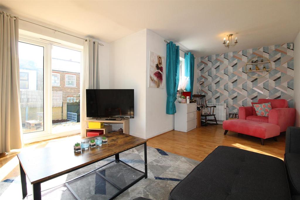 Church Road, Ramsgate 2 bed terraced house £260,000