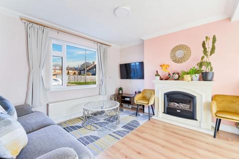 60 Bidhams Crescent, Tadworth, KT20 5HF
