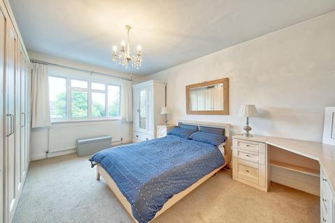 11 Linkside, New Malden, KT3 4LA