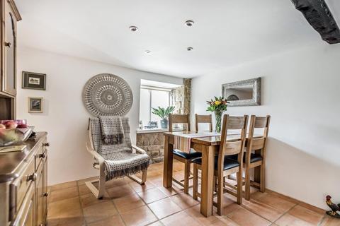 118 Otley Road, Guiseley, Leeds, LS20 8LZ