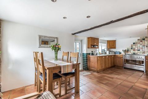 118 Otley Road, Guiseley, Leeds, LS20 8LZ