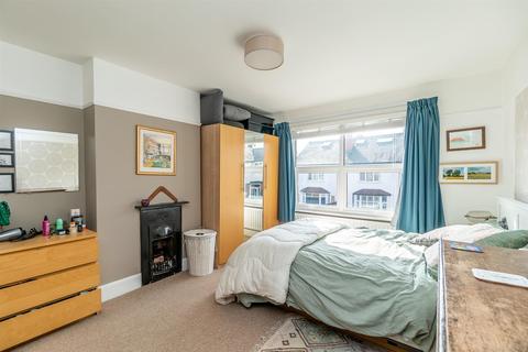 16 Abingdon Road, West Bridgford, Nottingham, NG2 5JR