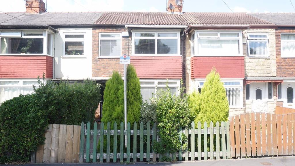 150 Chamberlain Road, Hull, HU8 8HN 3 bed terraced house £575 pcm (£