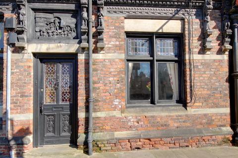 North Bar Without, Beverley