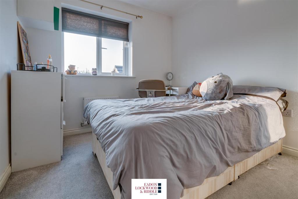 Bedroom 4-2.jpg