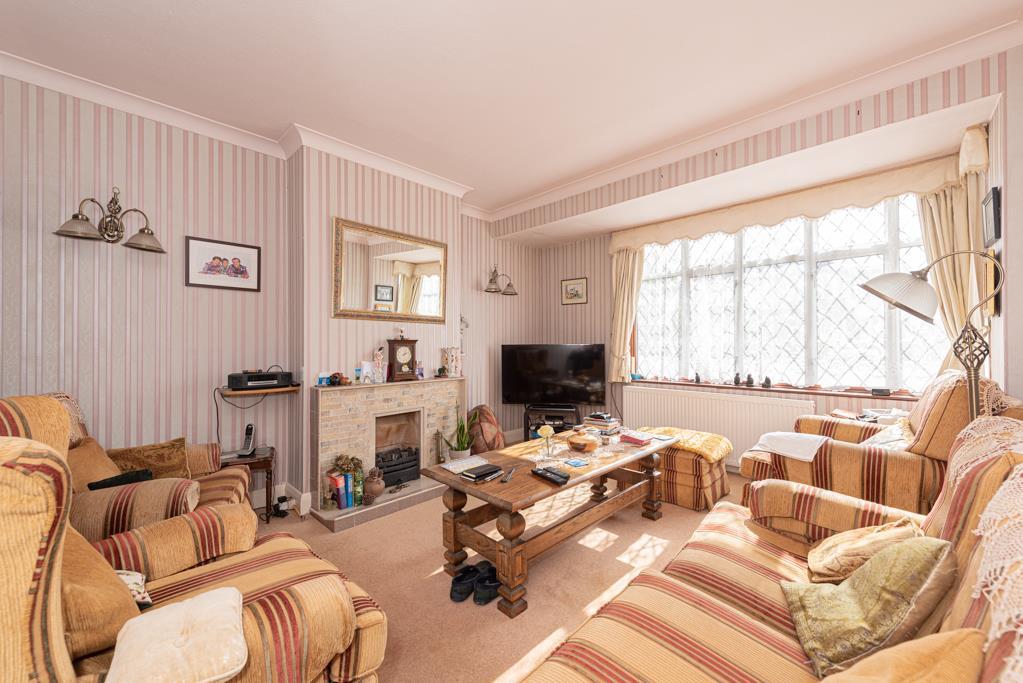 Briarwood Road, Stoneleigh 4 bed semidetached house £650,000