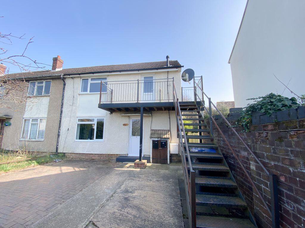 HOLBROOK ROAD LONG LAWFORD 2 bed detached house £695 pcm (£160 pw)