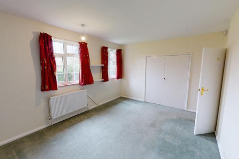 4 bedroom house to rent - Church Road, Harrietsham, Maidstone