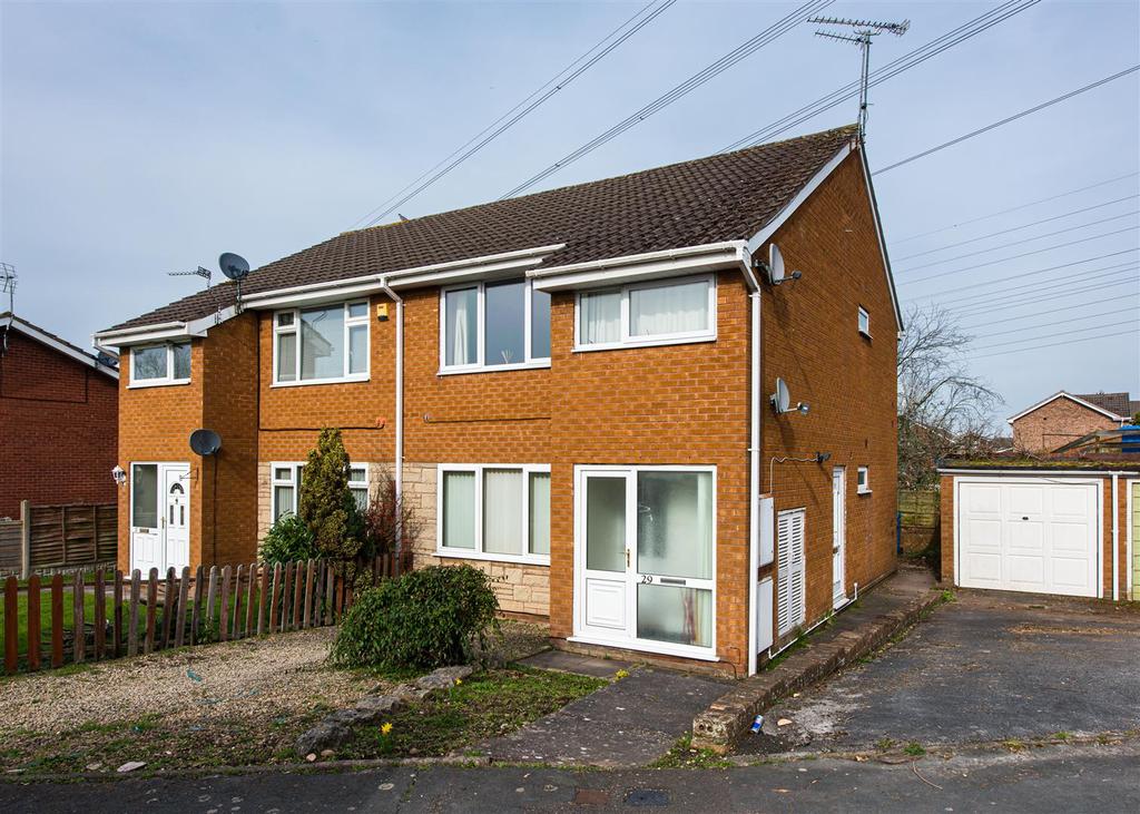29 Millfields Way, Wombourne, Wolverhampton 1 bed apartment £129,950